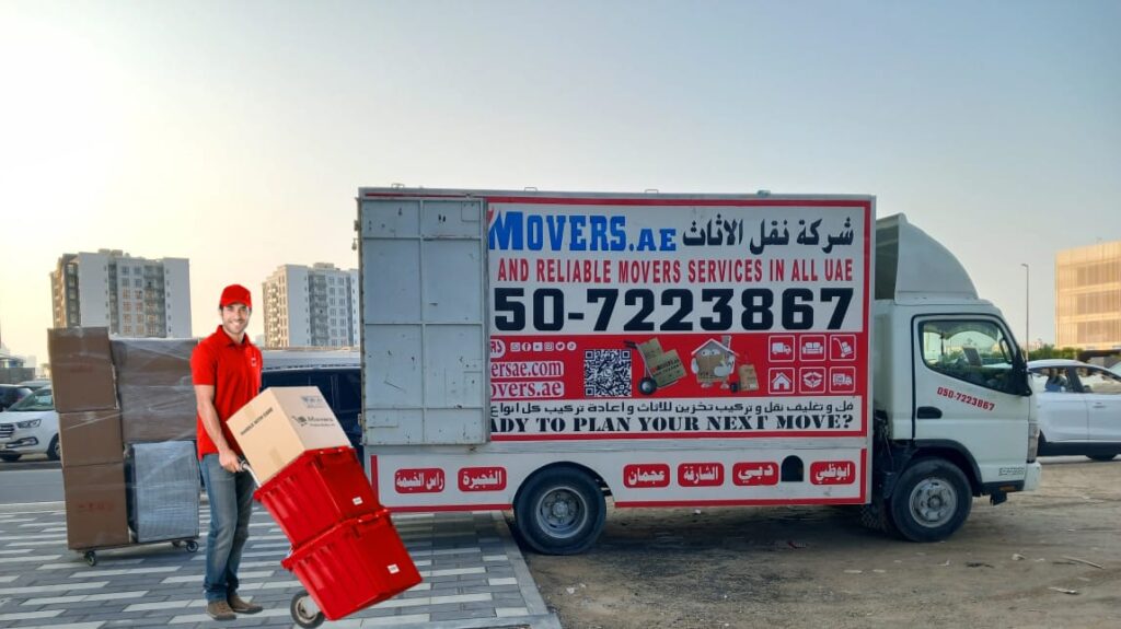 Movers in the UAE moving