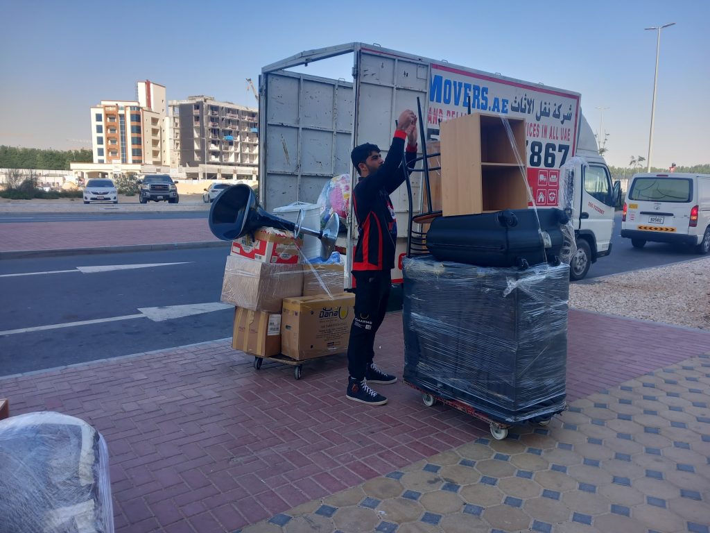 Movers in Al Taawun Sharjah