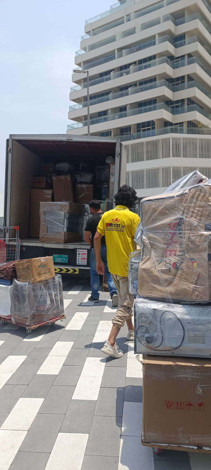 Movers and packers for office shifting in Sharjah